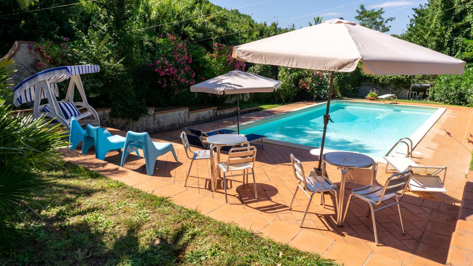 Villa Nerone B&B Lorenzana Exterior foto
